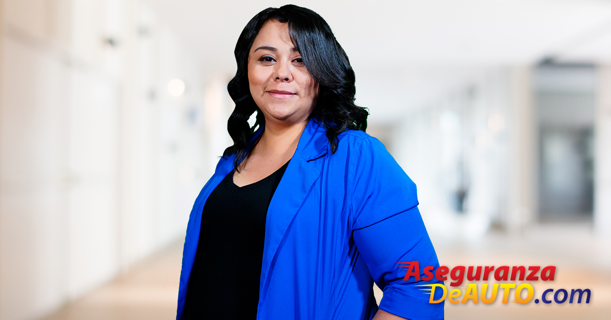 Agente de seguros de auto y servicio DMV